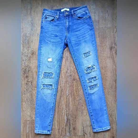 KanCan Leopard Patch Distressed Skinny Jeans Size 9/29 - Picture 1 of 7